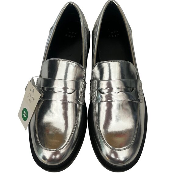 A New Day Silver Jordan Loafers Metallic Finish & Black Sole Womens Size 10 NWT - Picture 2 of 12